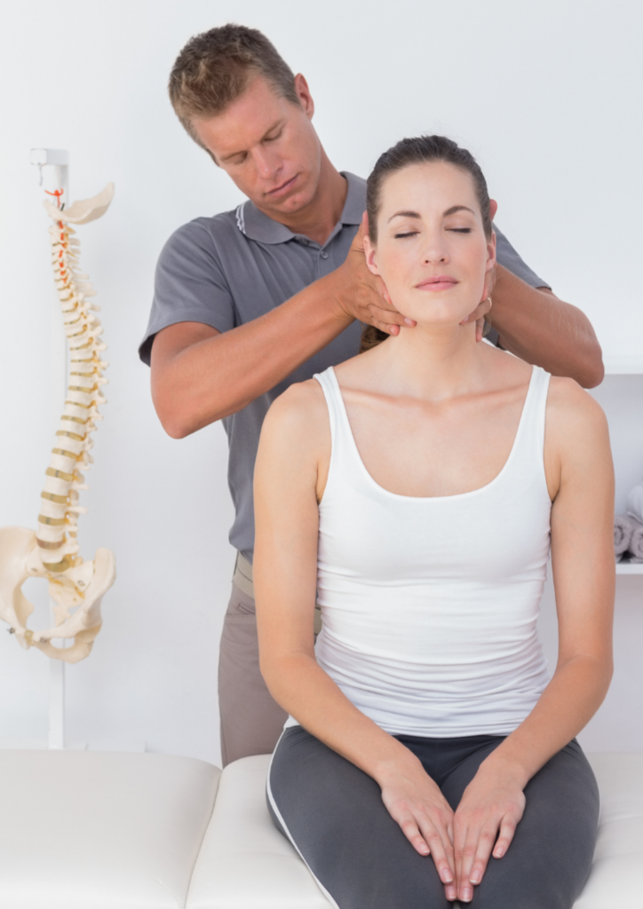 Chiropractor explaining assessment and findings to a new patient during first consultation at Bromley & Chislehurst Chiropractic, top London chiropractor Penge