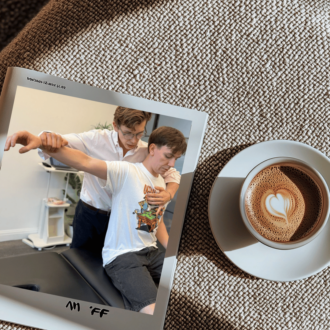 Chiropractor Job London, vacancies at Bromley and Chislehurst Chiropractic with a chiropractor in bromley using muscle testing to test a patient!